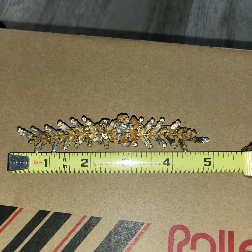 Vintage Gold‎ Tone with Rhinestones Brooch